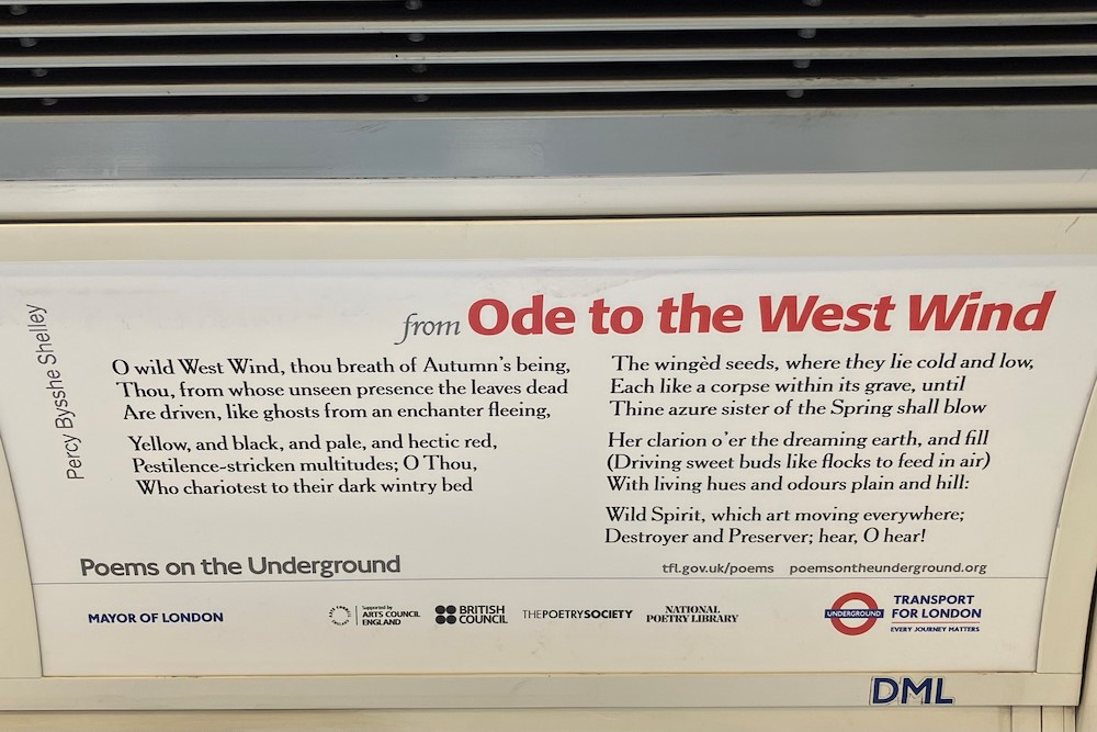 詩が書いてあるTransport for Londonの広告